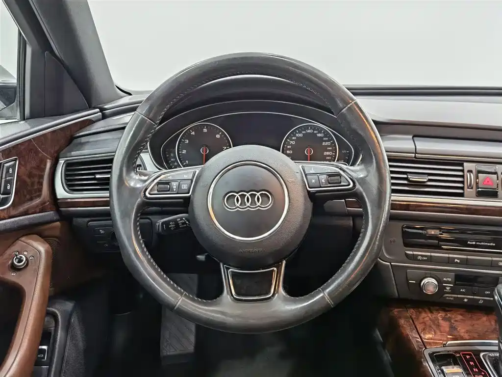 Audi A6L 2018 30th Anniversary 45 TFSI quattro Sport фото 11