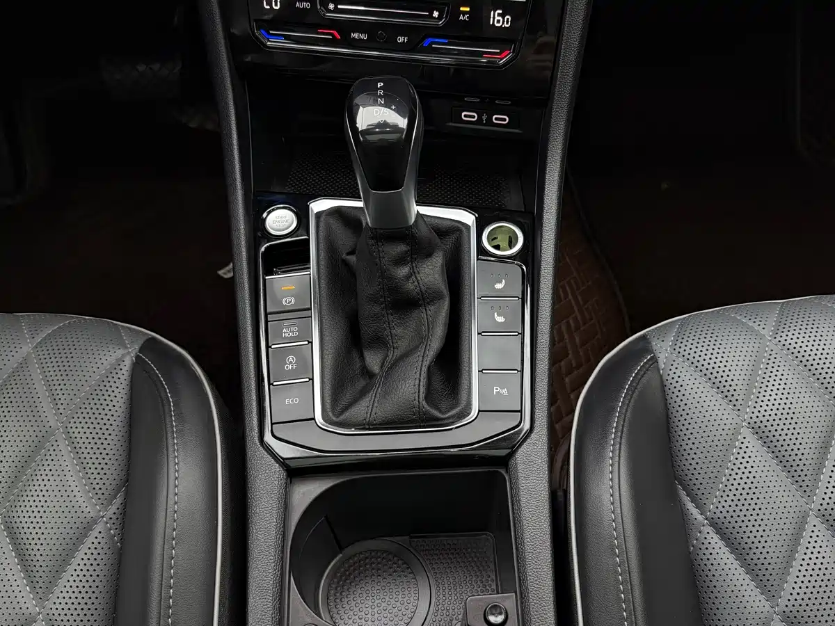 Volkswagen Sagitar 2023 280TSI DSG Surpass Plus Edition фото 9
