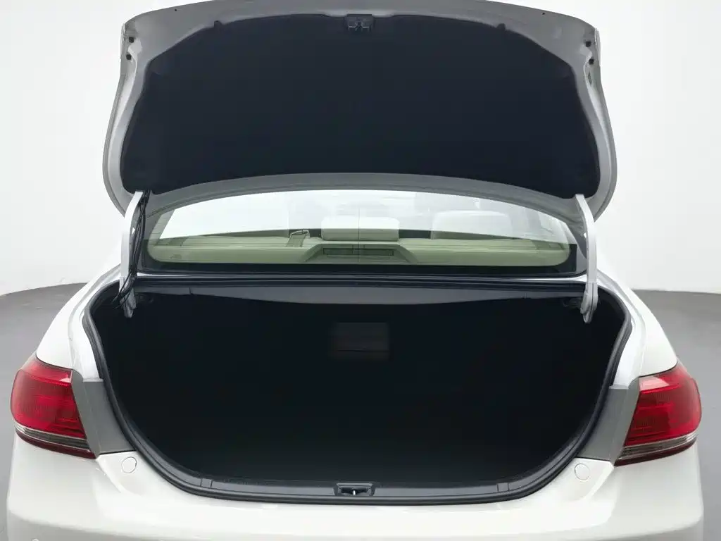 Toyota Camry 2015 2013 200E Classic Elite Edition