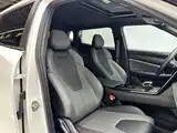 Фото 17 - Geely Atlas