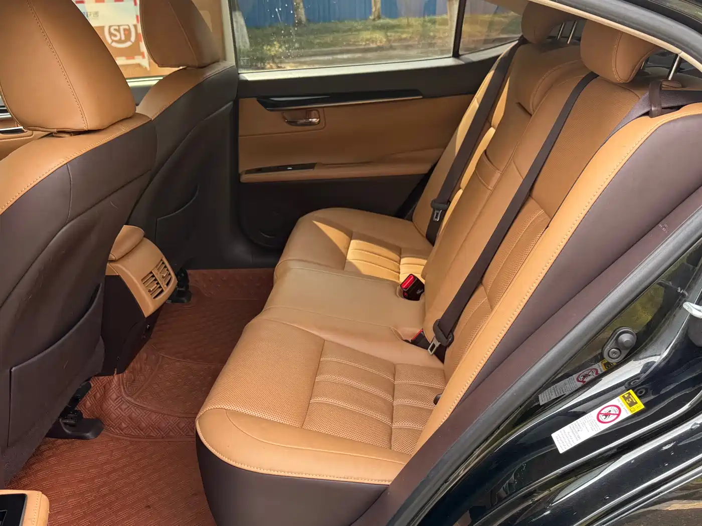 Lexus ES 2017 200 30th Anniversary Edition фото 8