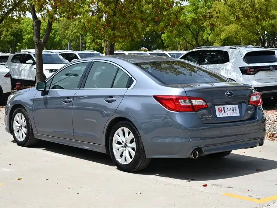 Subaru Legacy 2016 2.5i AWD Trend Edition фото 4