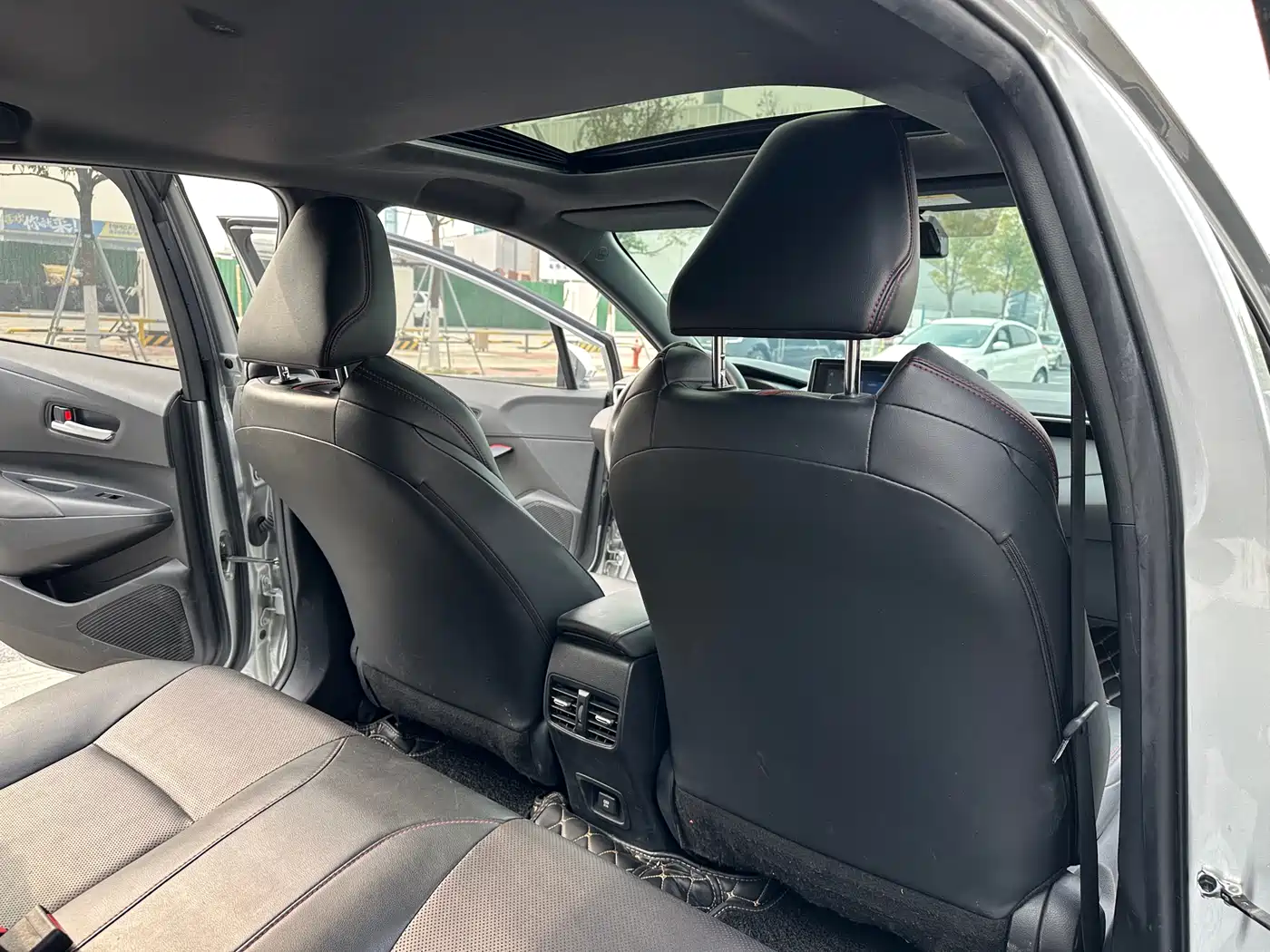 Toyota Levin 2021 Dual Engine 1.8H E-CVT Sport фото 18