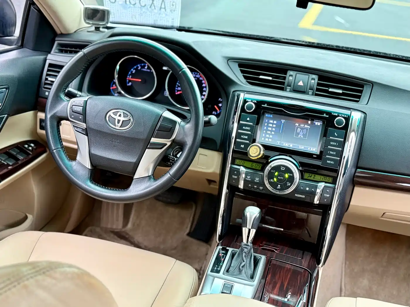 Toyota Reiz 2012 2.5V Grace Elite Styling Edition фото 17