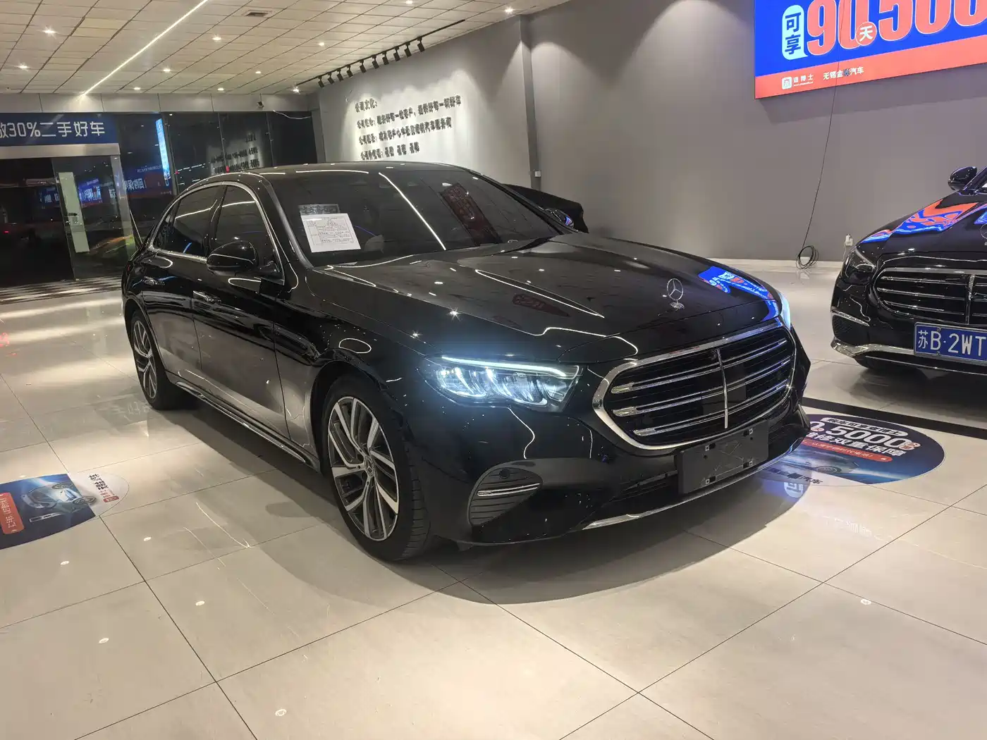 MERCEDES-BENZ E CLASS