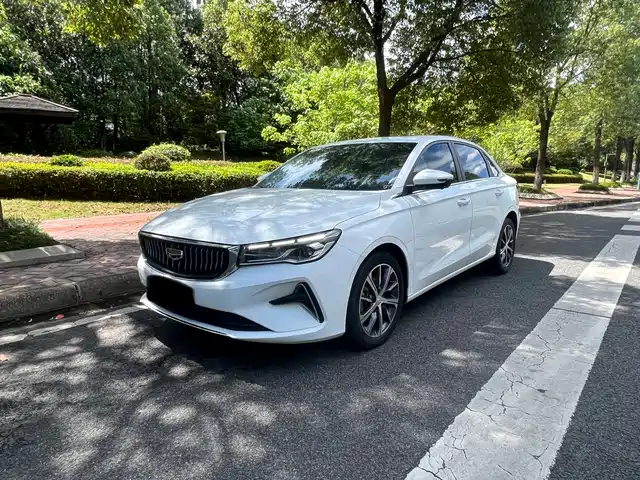 Geely Emgrand 1.5L CVT, Премиум, 4-е поколение
