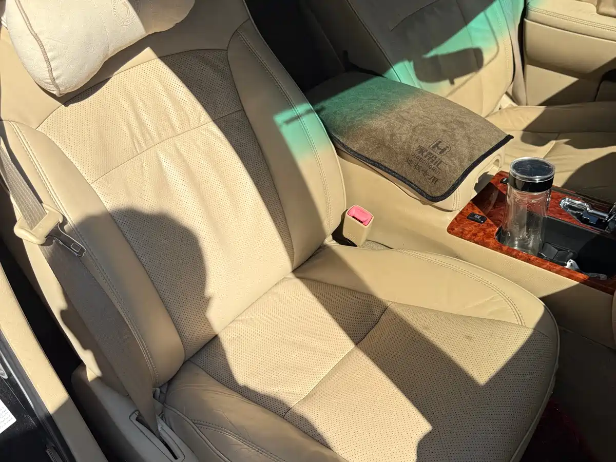 Toyota Crown 2009 2.5L Royal Special Enhanced Edition фото 5