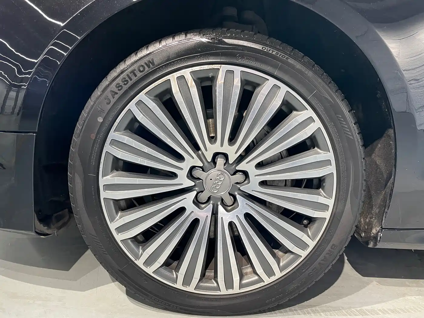 Audi A8 2017 A8L 45 TFSI quattro Leading Elite Collector's Edition фото 23