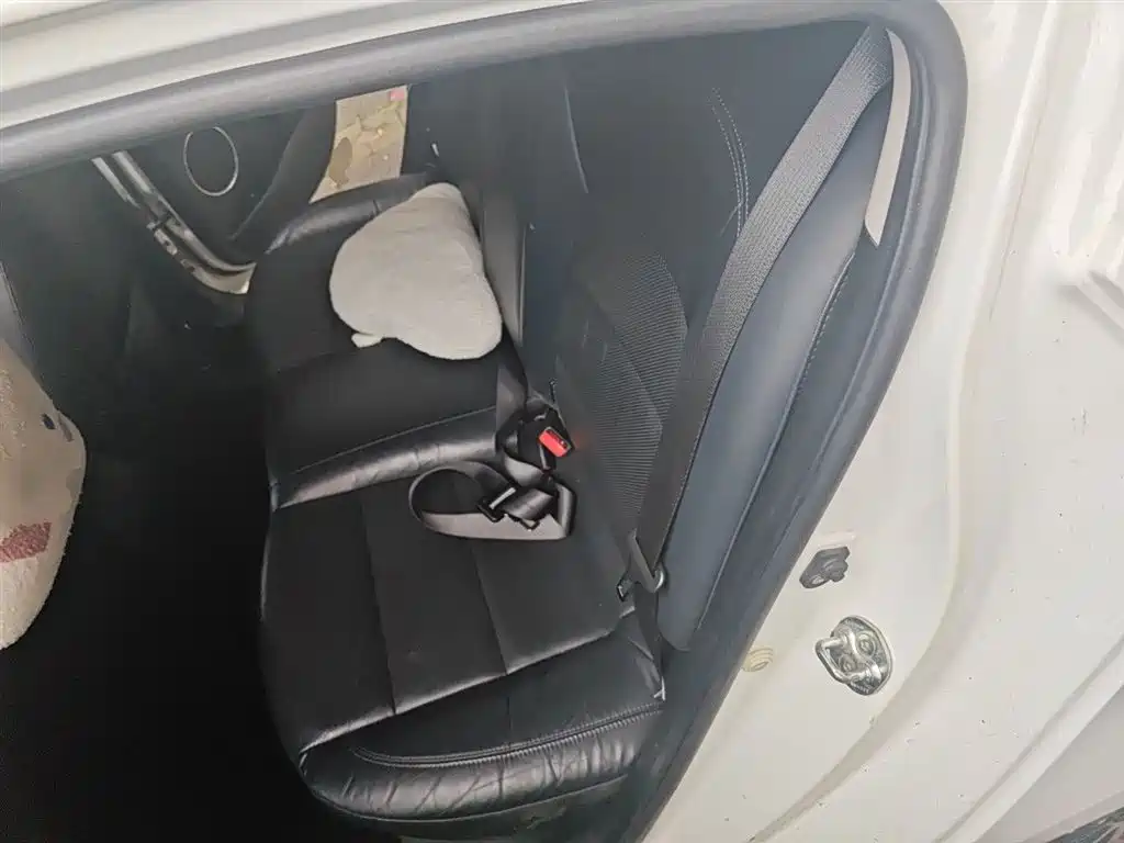 Kia K3 2015 1.6L Automatic GLS фото 14