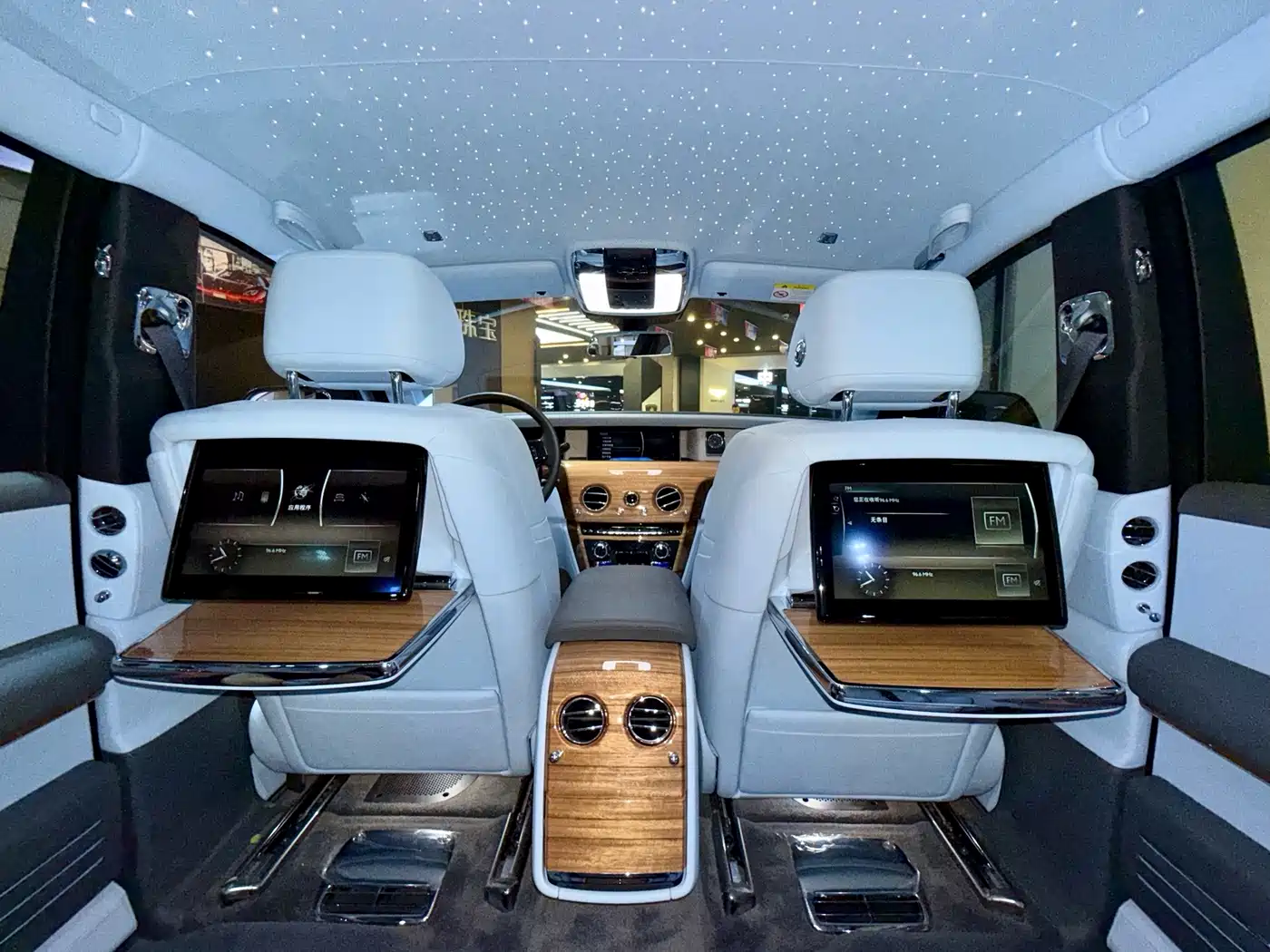 Rolls-Royce Phantom 2020 2018 6.7T Long Wheelbase Version