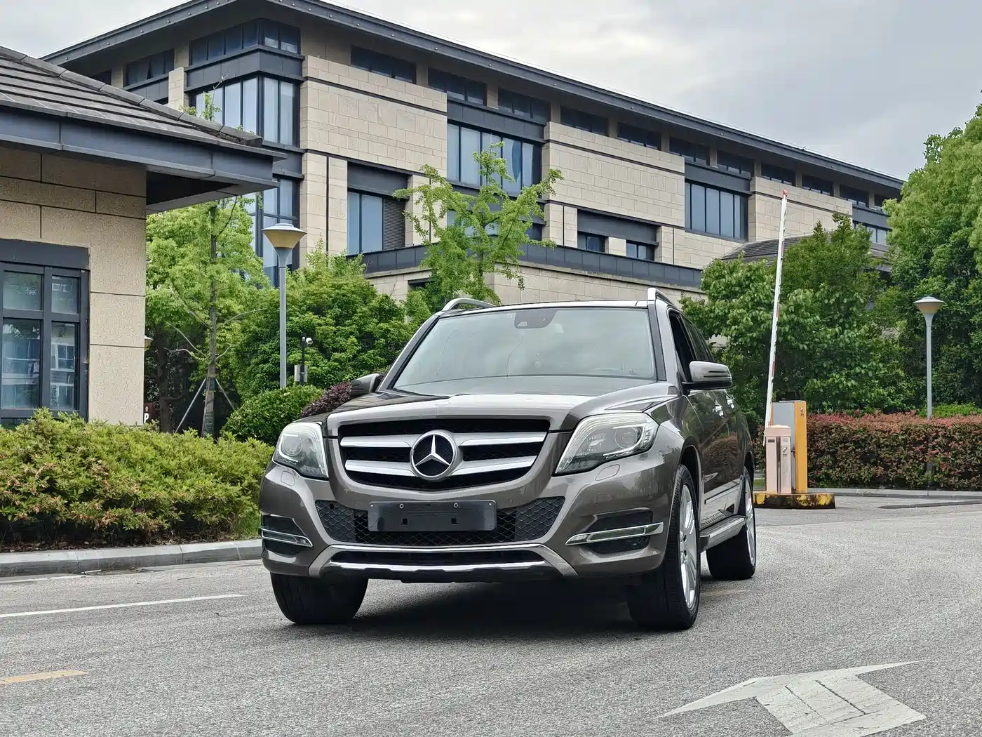 Mercedes-Benz GLK-Class 2013 GLK 300 4MATIC Fashion