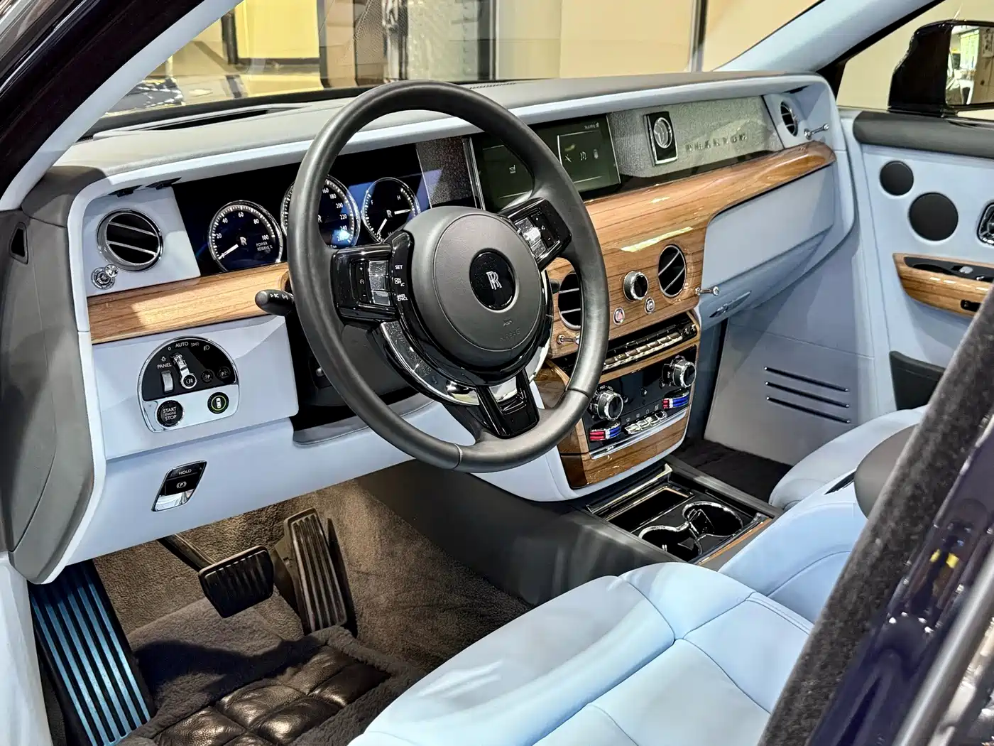 Rolls-Royce Phantom 2020 2018 6.7T Long Wheelbase Version