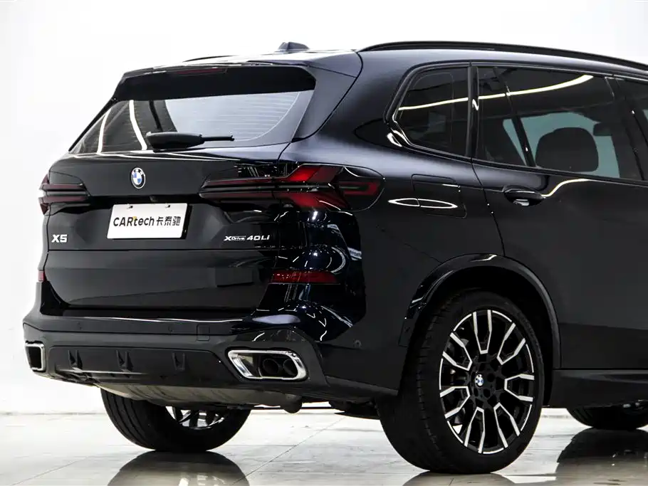 BMW X5 2023 xDrive 40Li M Sport Black Night Package фото 9