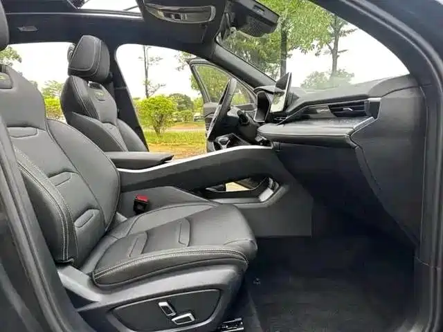 Фото 9 - Geely Preface