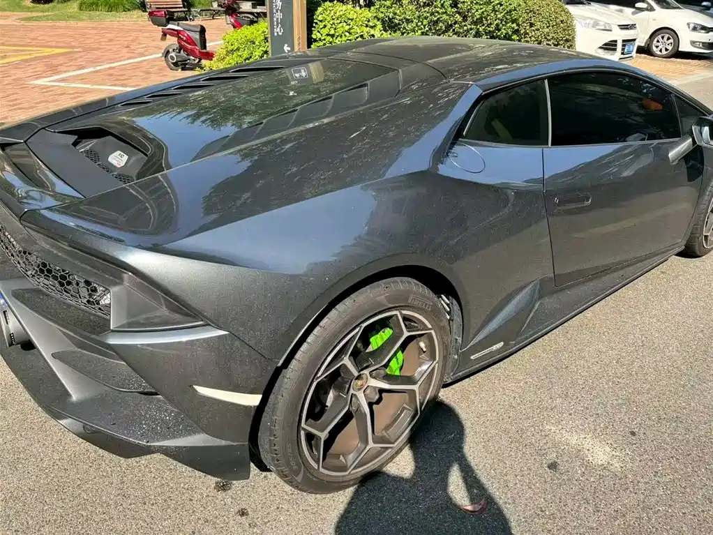 Lamborghini Huracán 2020 Huracán EVO RWD фото 3