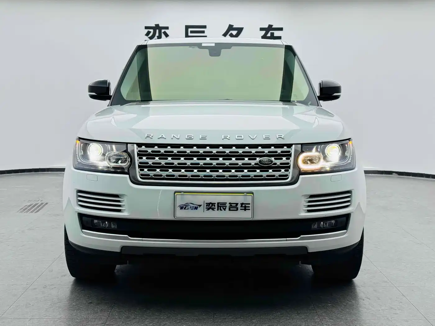 Land Rover Range Rover 2016 3.0 SC V6 Vogue LWB фото 2
