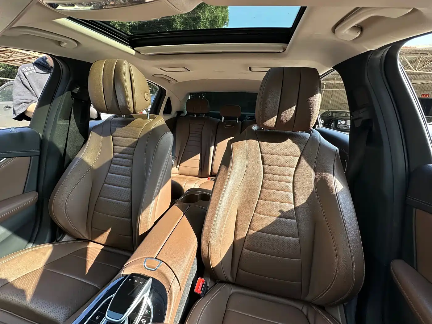 Mercedes-Benz E-Class 2016 E 200 L Sport Type фото 12
