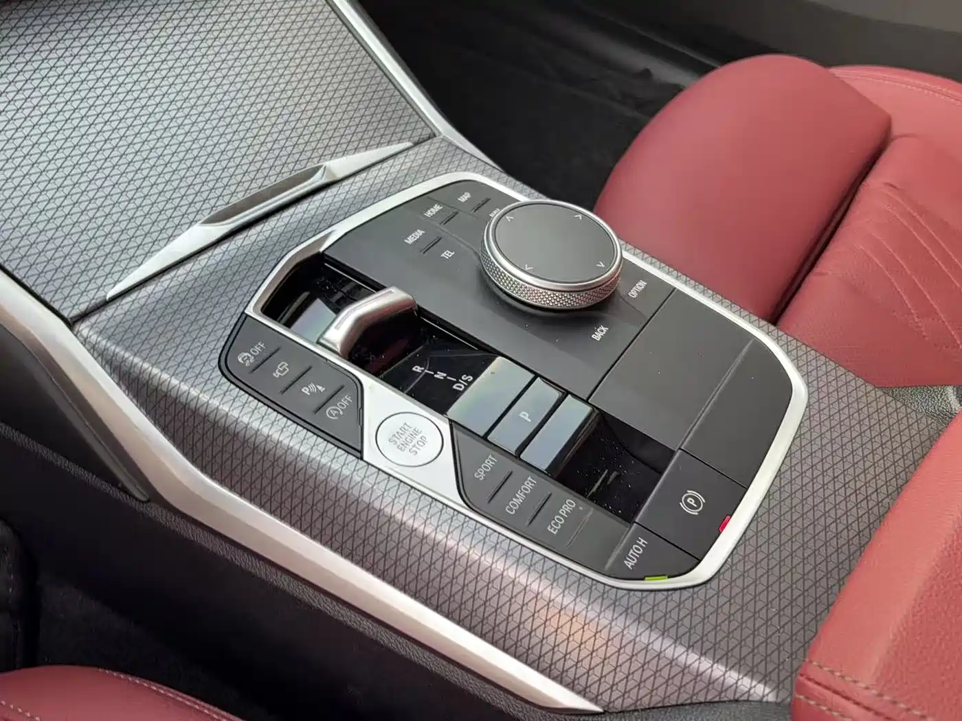 BMW 3 Series 2025 330Li M Sport Night Edition фото 6