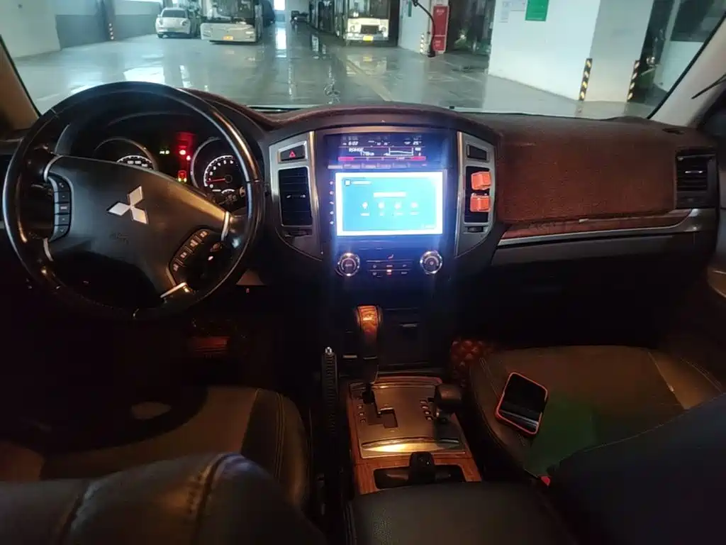 Фото 5 - Mitsubishi Pajero (Import)