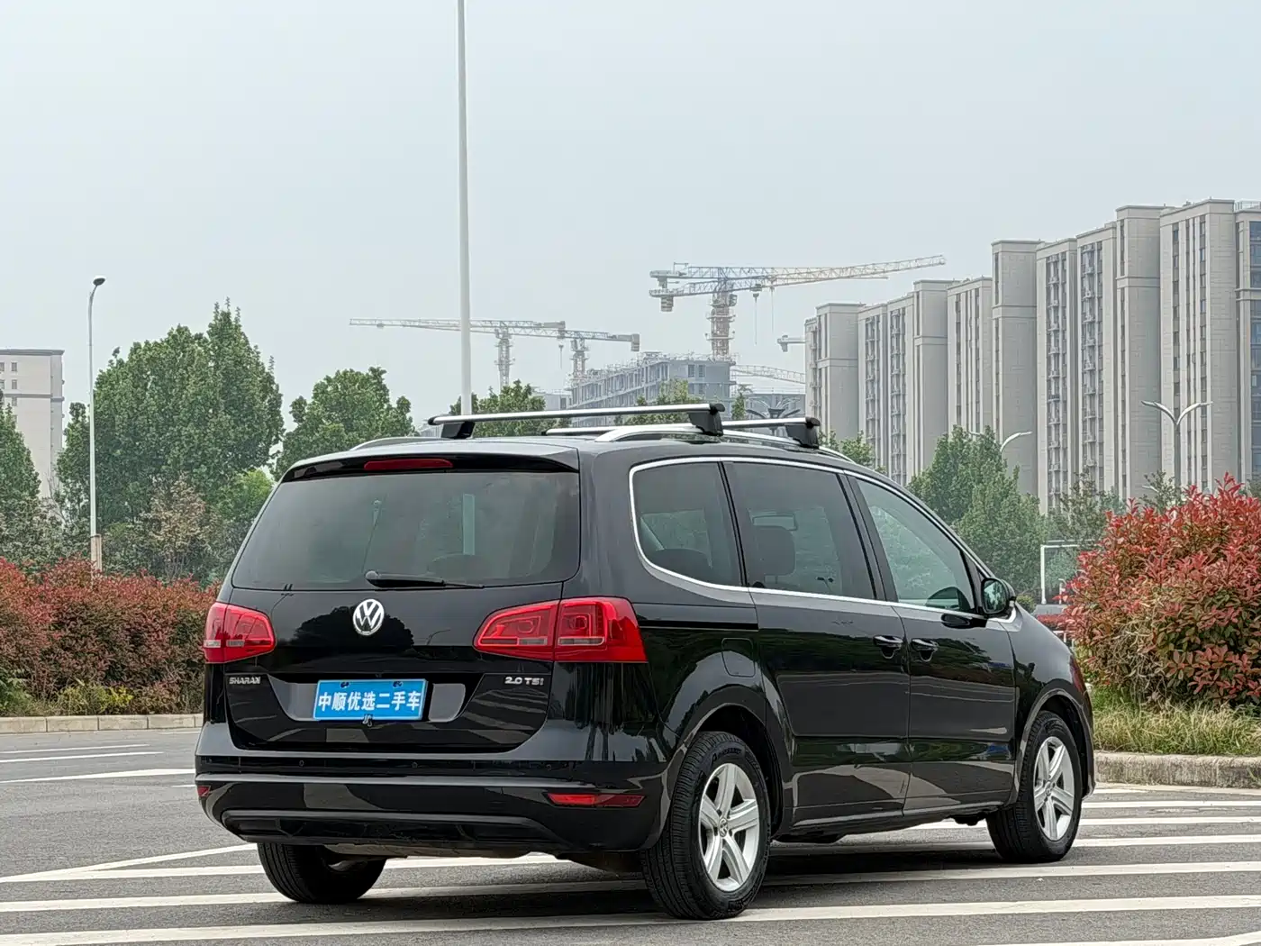 Volkswagen Sharan 2013 2.0TSI Comfort фото 5