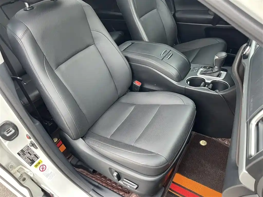 Toyota Highlander 2015 2.0T FWD Luxury Edition 7-seater фото 21