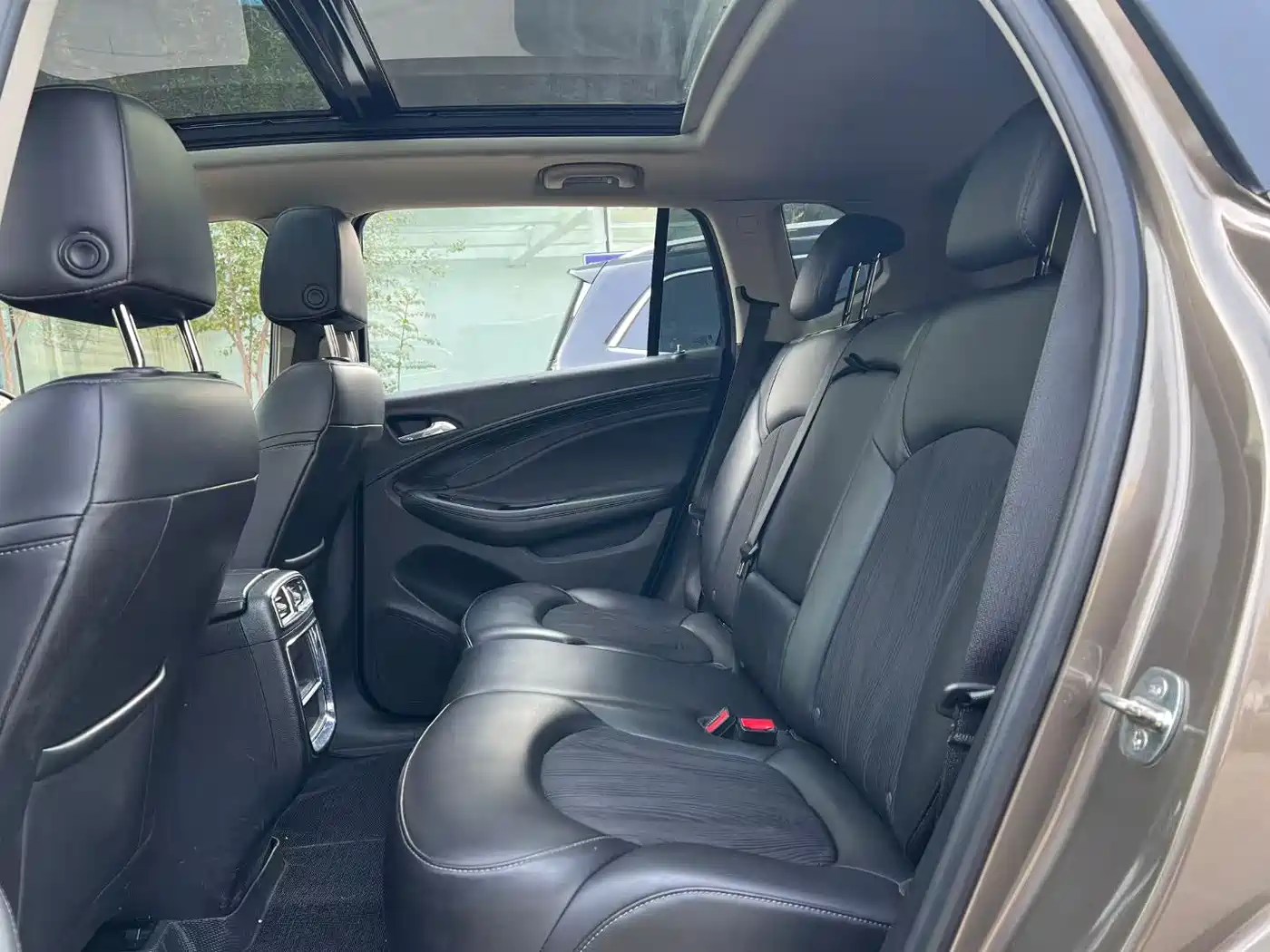 Buick Envision Plus 2018 20T 2WD Leading фото 6