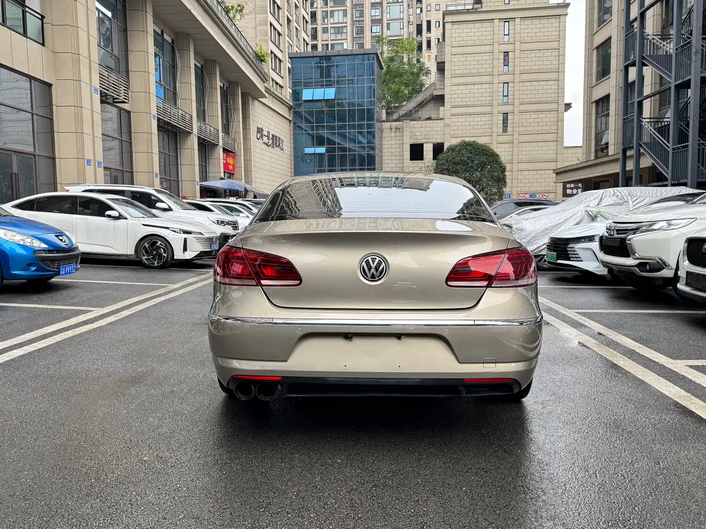 Volkswagen FAW-Volkswagen CC 2015 1.8TSI Premium фото 6