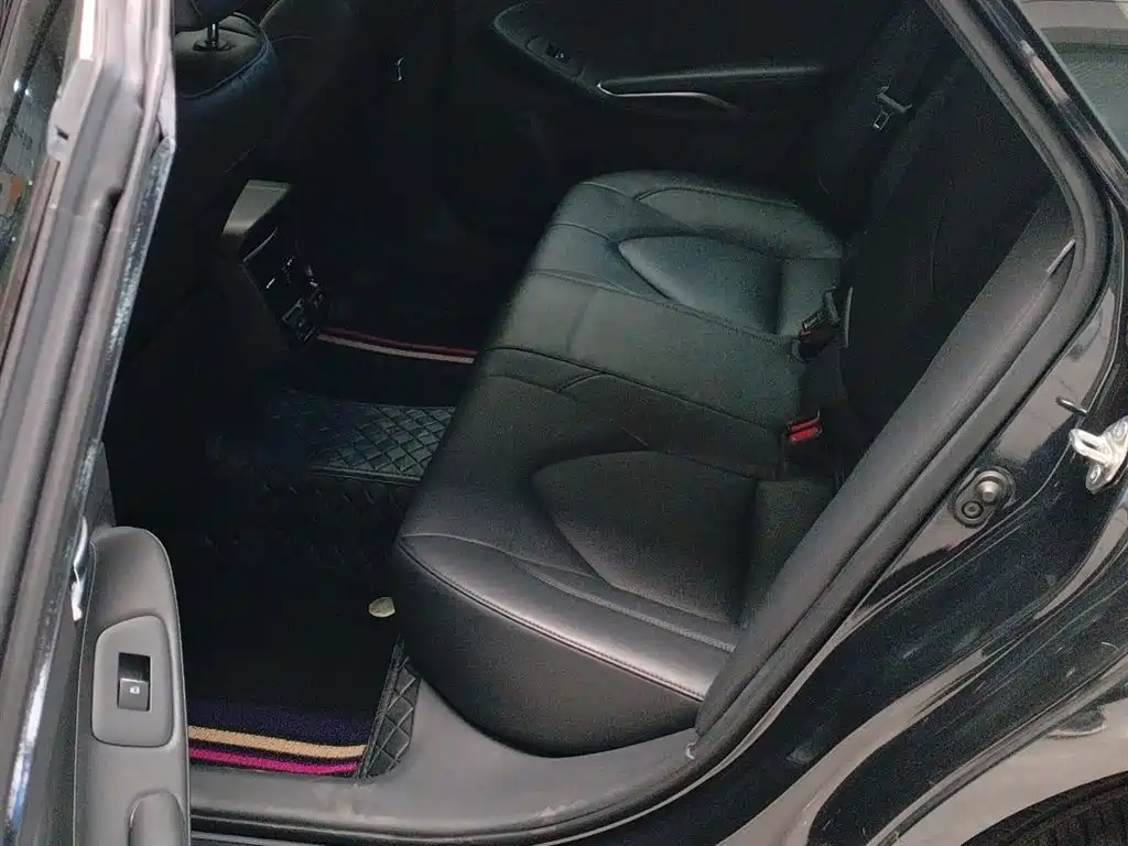 Toyota Avalon 2019 2.0L XLE Premium Edition (China VI) фото 11