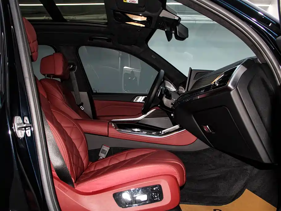 BMW X5 2023 xDrive 40Li M Sport Black Night Package фото 19