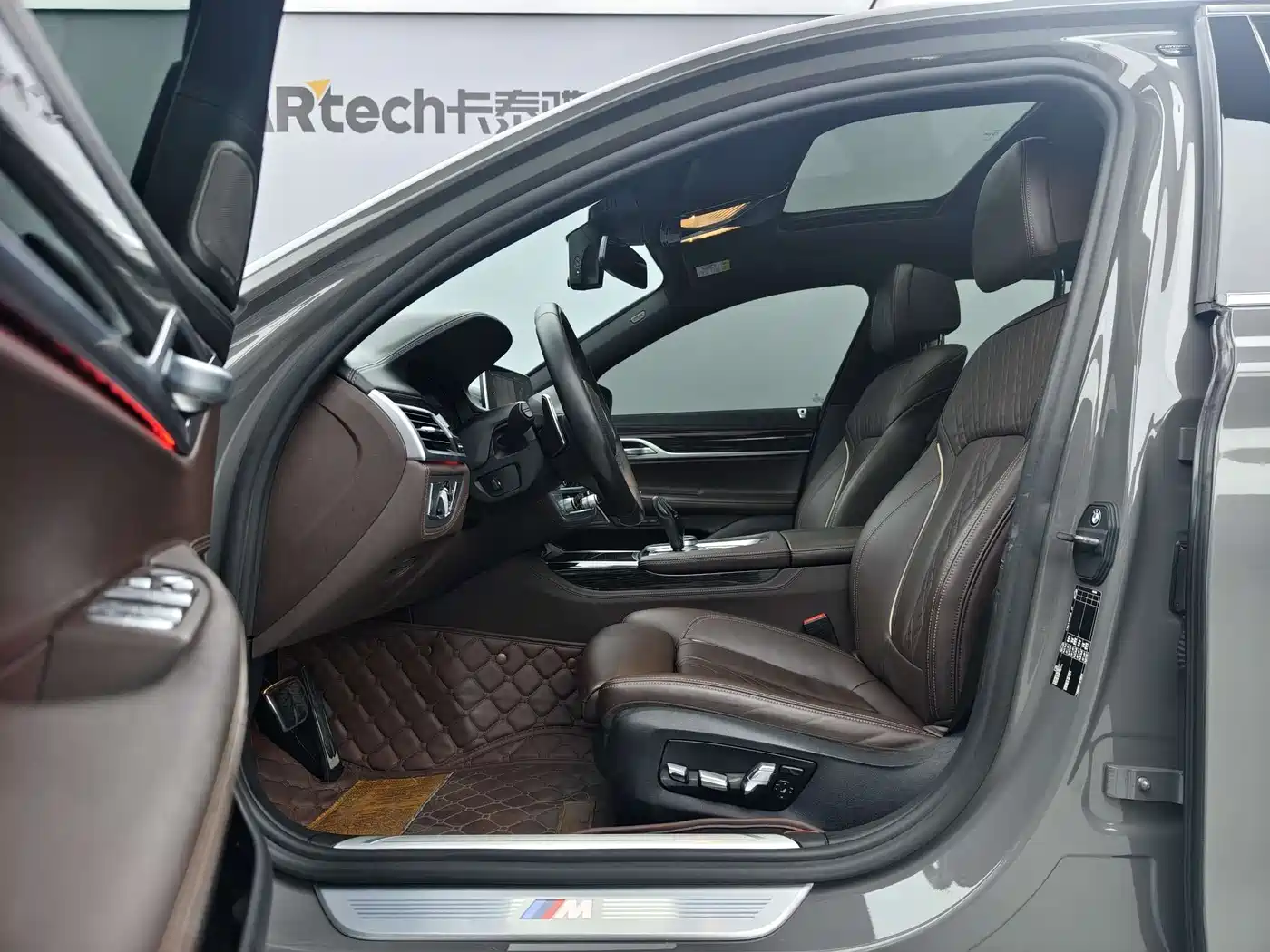 BMW 7 Series 2021 Model 730Li M Sport Package фото 6