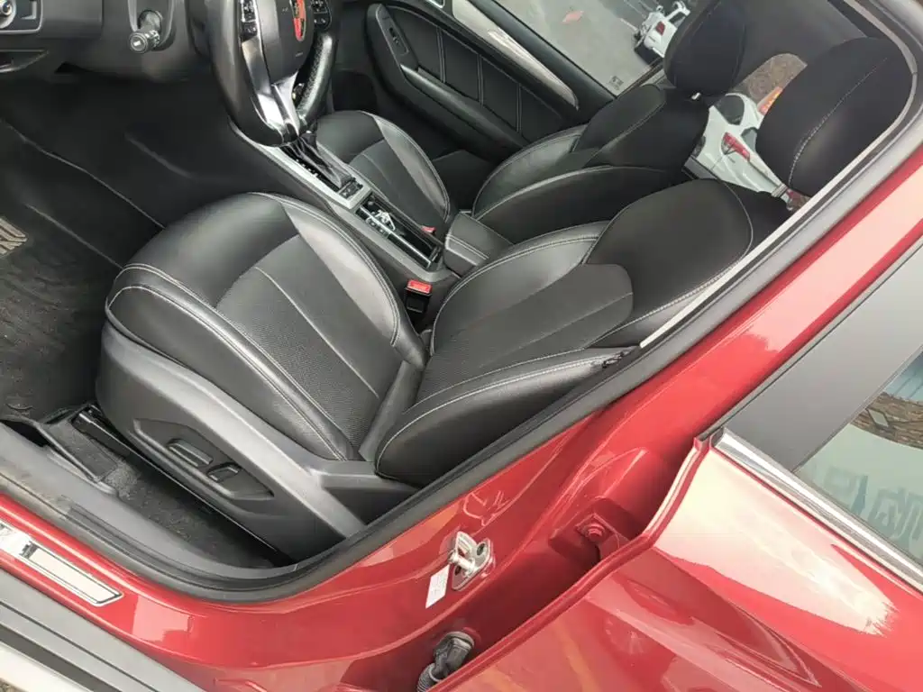 Photo 15 - Roewe RX5