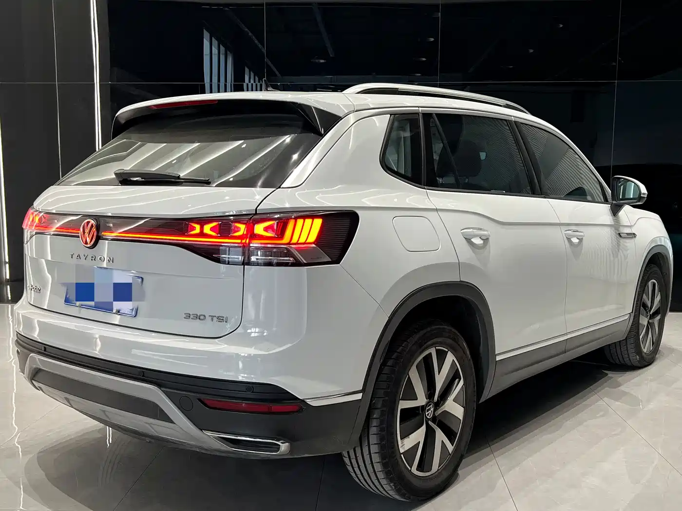Volkswagen Tayron 2023 330TSI 2WD Luxury Plus Advanced Edition фото 5