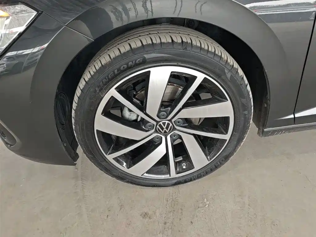 Volkswagen Sagitar 2023 300TSI DSG Excellence Edition фото 23