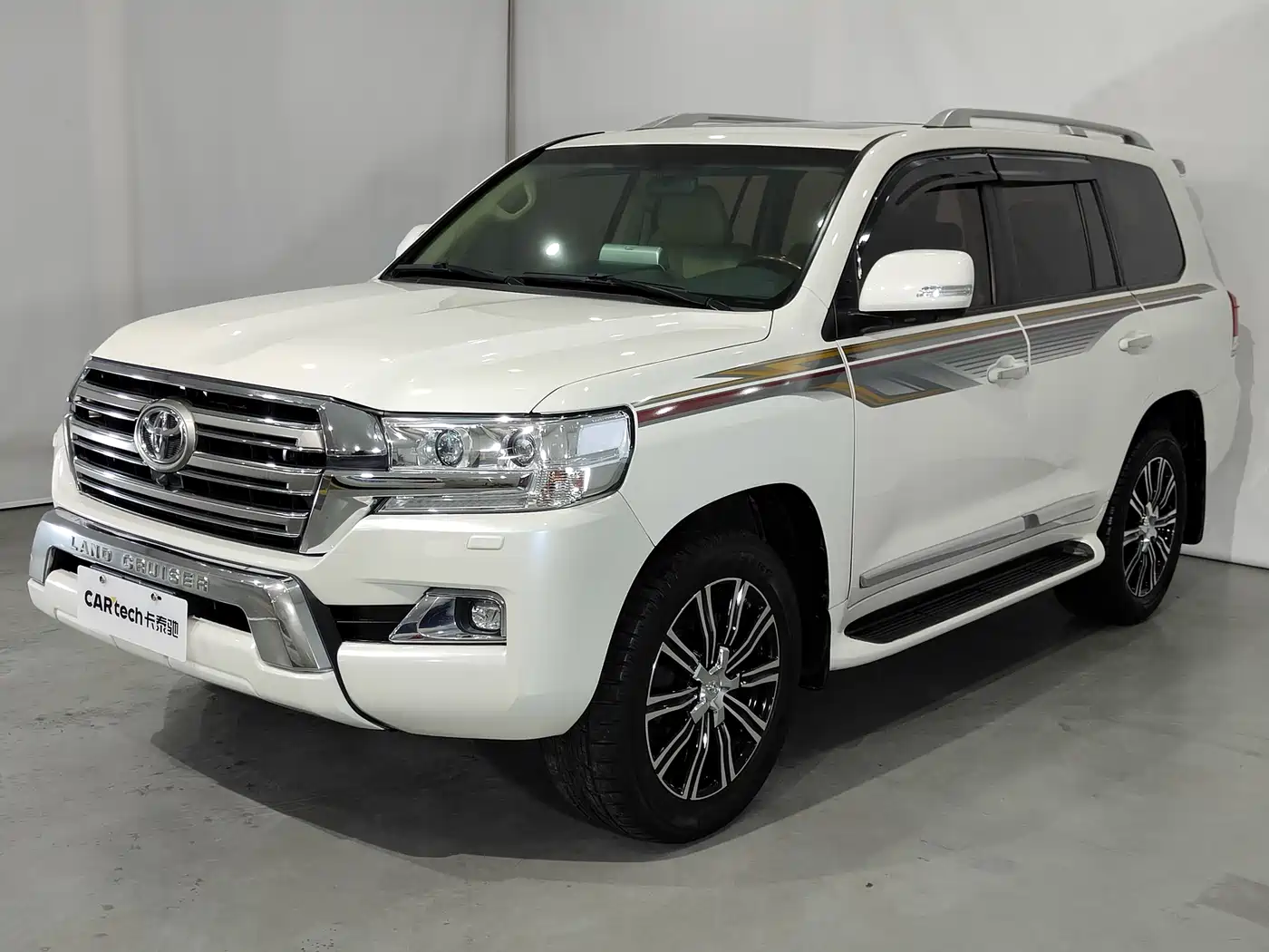 Toyota Land Cruiser (Import) 2015 4.0L V6 Middle East Limited Edition