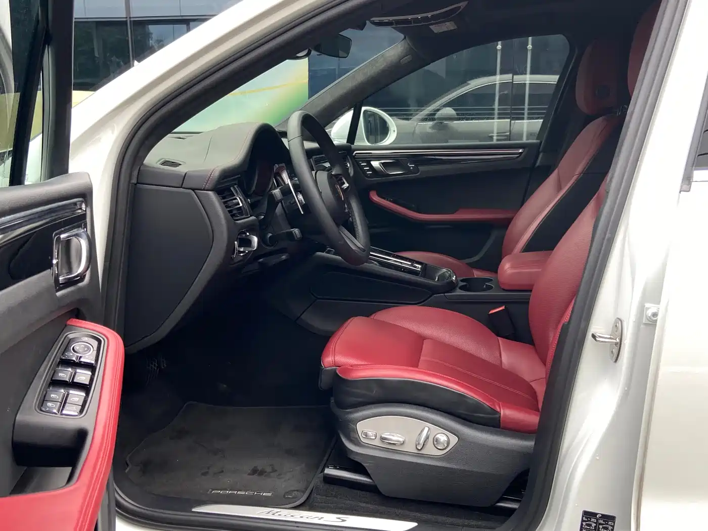 Porsche Macan 2023 Macan S 2.9T фото 10