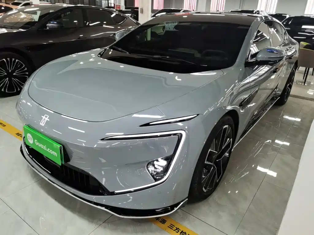 Avatr 12 2024 2023 Model 700 Triple Laser RWD Luxury Edition
