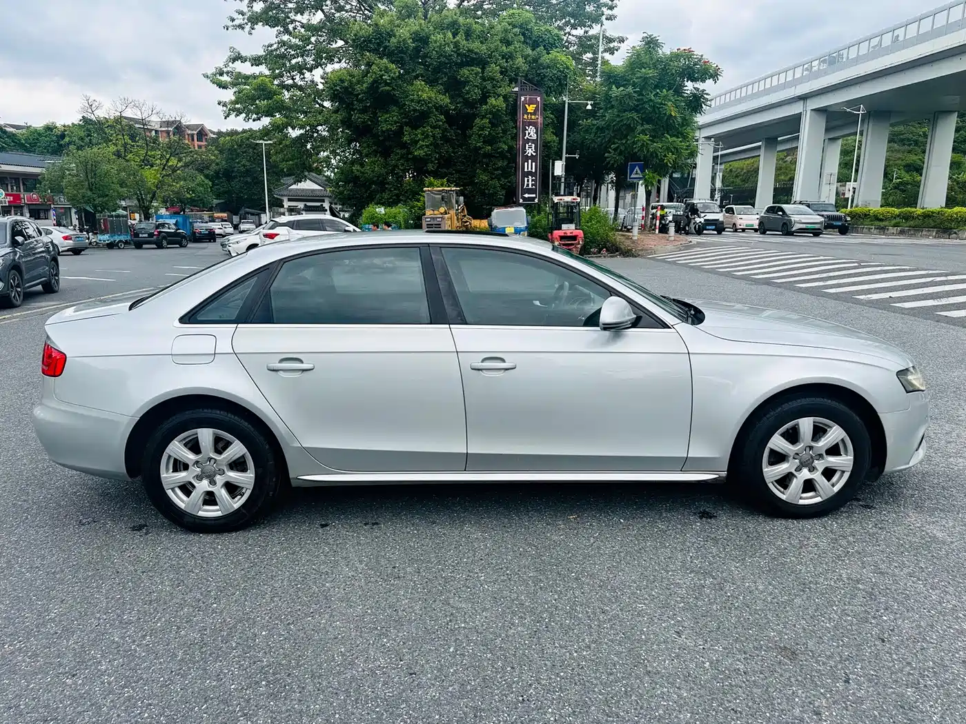 Audi A4L 2011 2011 2.0 TFSI Comfort