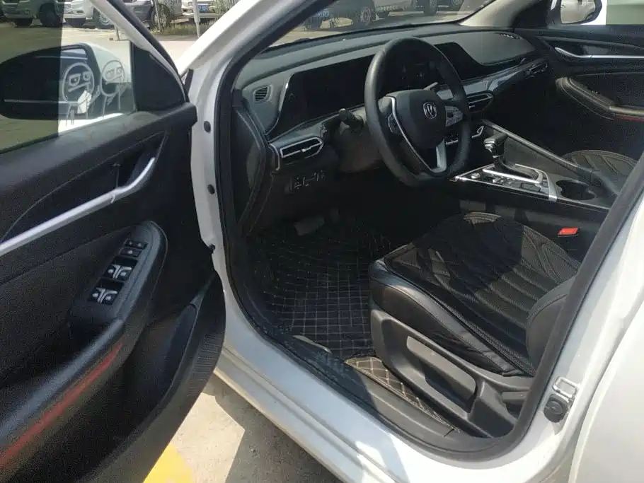 Фото 9 - Changan Eado