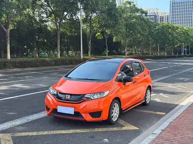  Honda Fit 2016 1.5L LXS CVT Comfort Sunroof Edition