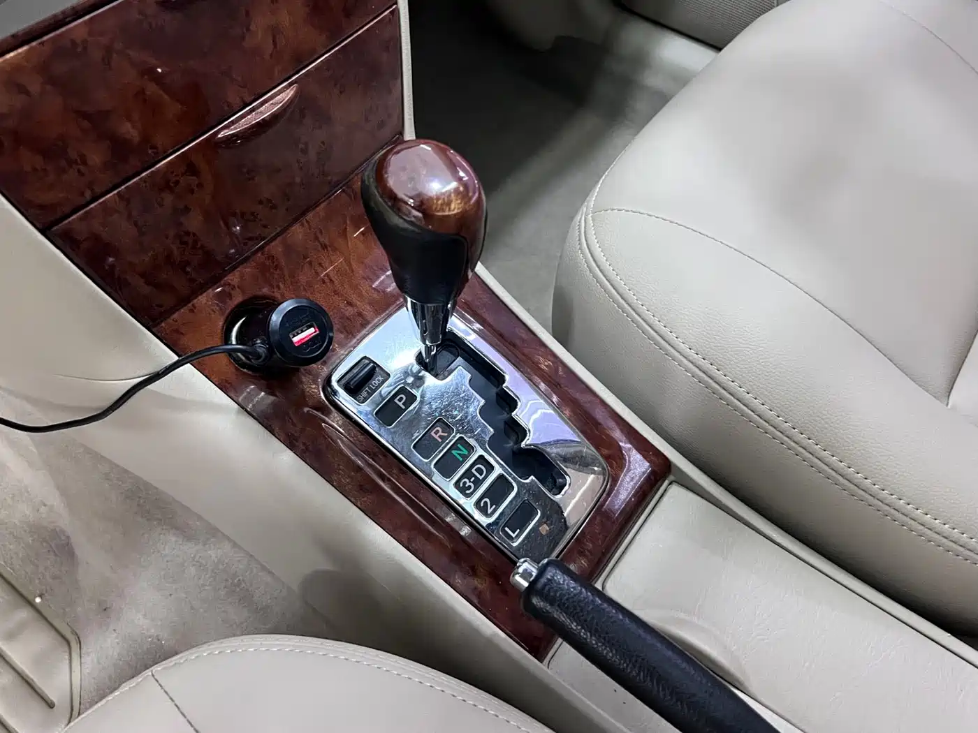 Toyota Corolla 2013 1.6L Automatic Excellence Edition фото 16