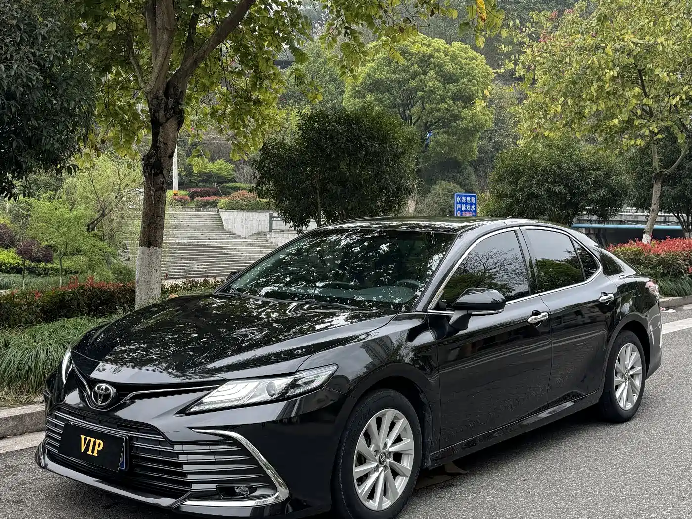 Toyota Camry 2021 2.0G Luxury Edition фото 2