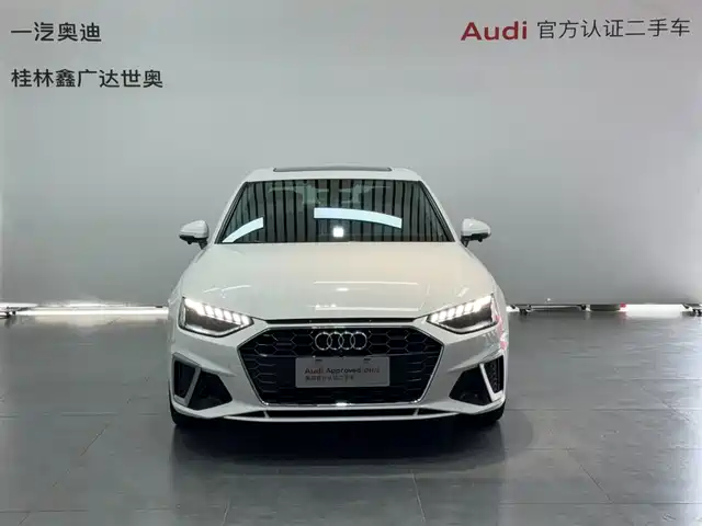 Audi A4L 2020 40 TFSI quattro Luxury Dynamic — фото 2