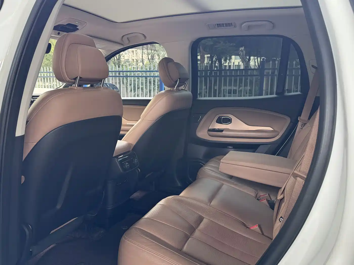 NIO ES8 2019 2018 425KM Base Edition 7-Seater