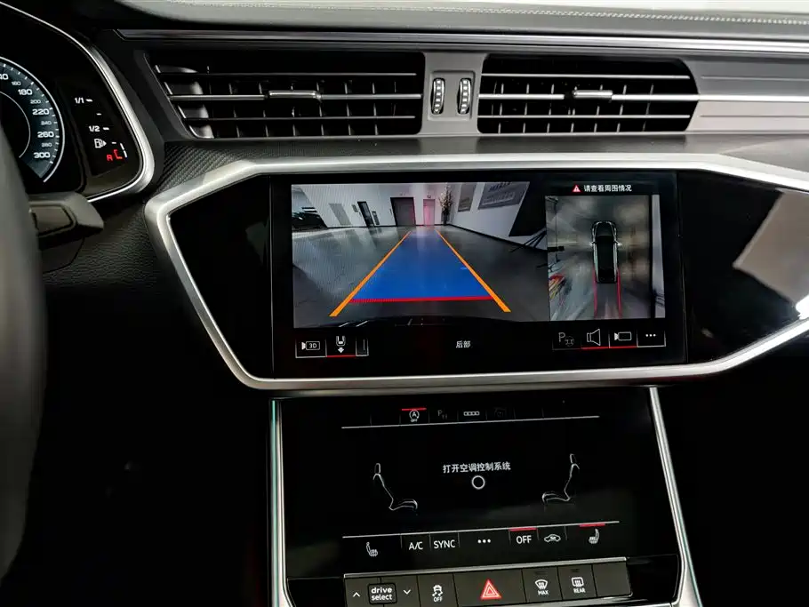 Audi A7L 2024 45 TFSI quattro Black Warrior Edition фото 10