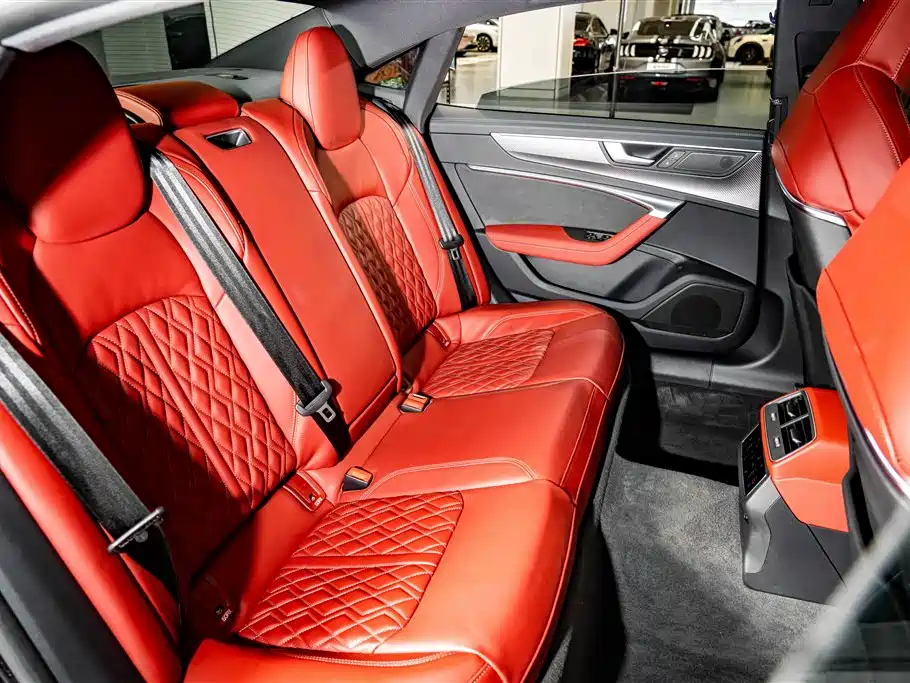 Audi A7L 2024 45 TFSI quattro Black Warrior Edition фото 24