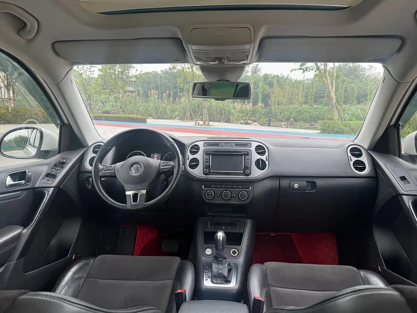 Volkswagen Tiguan 2013 2.0TSI Automatic AWD Flagship Edition фото 13