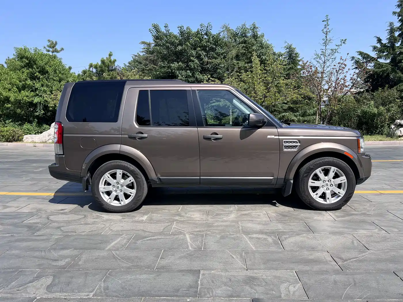 Land Rover Discovery 2010 3.0TDV6 HSE Diesel фото 39