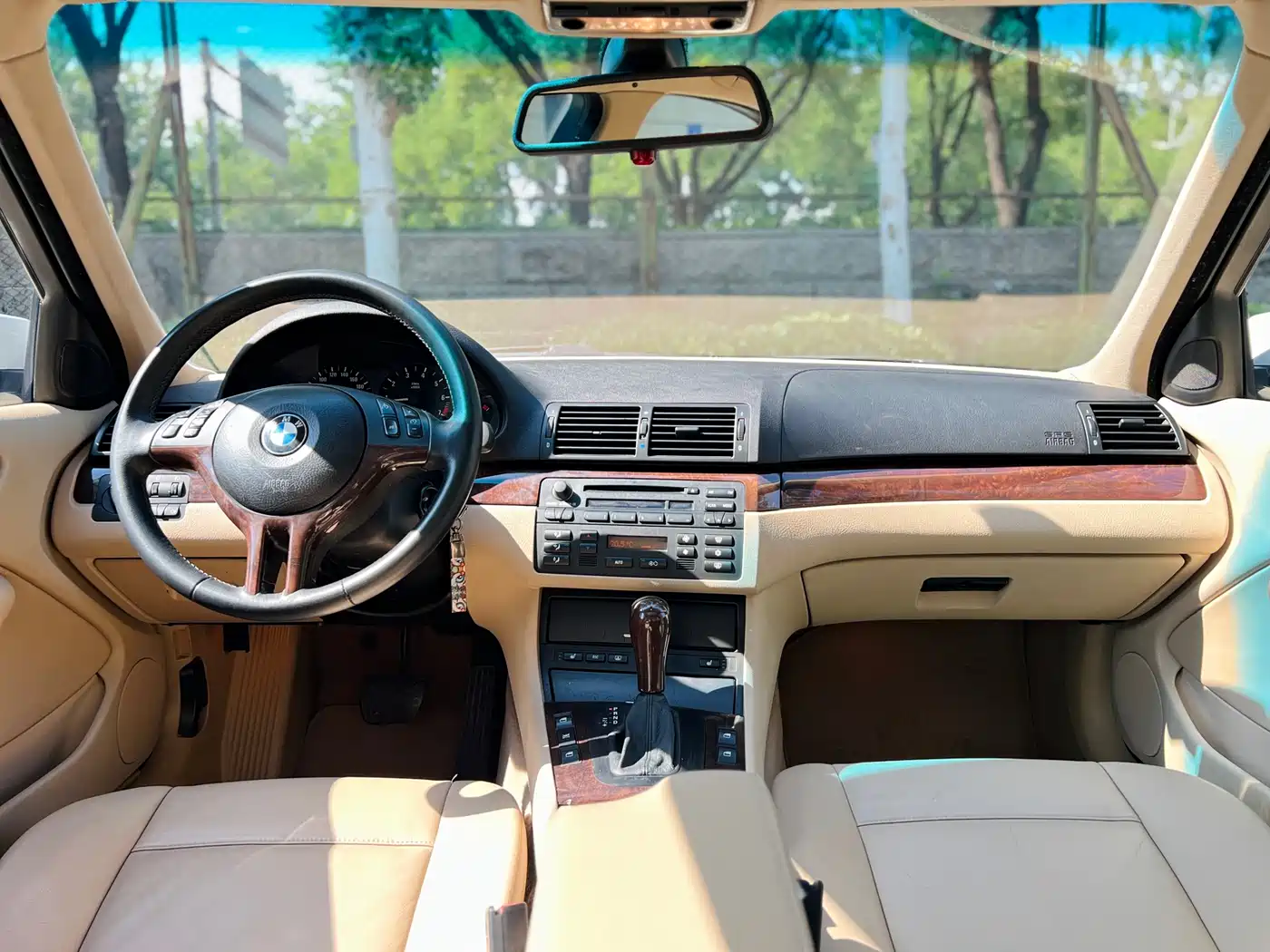 BMW 3 Series 2003 2004 325i