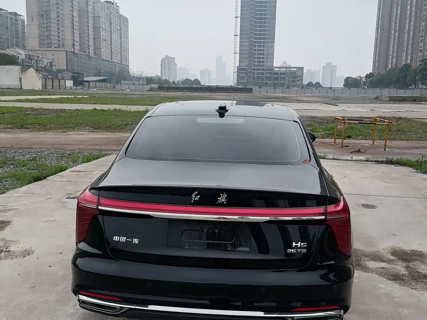 Hongqi H5 2023 1.5T DCT Smart Connect Flag Rhythm фото 8