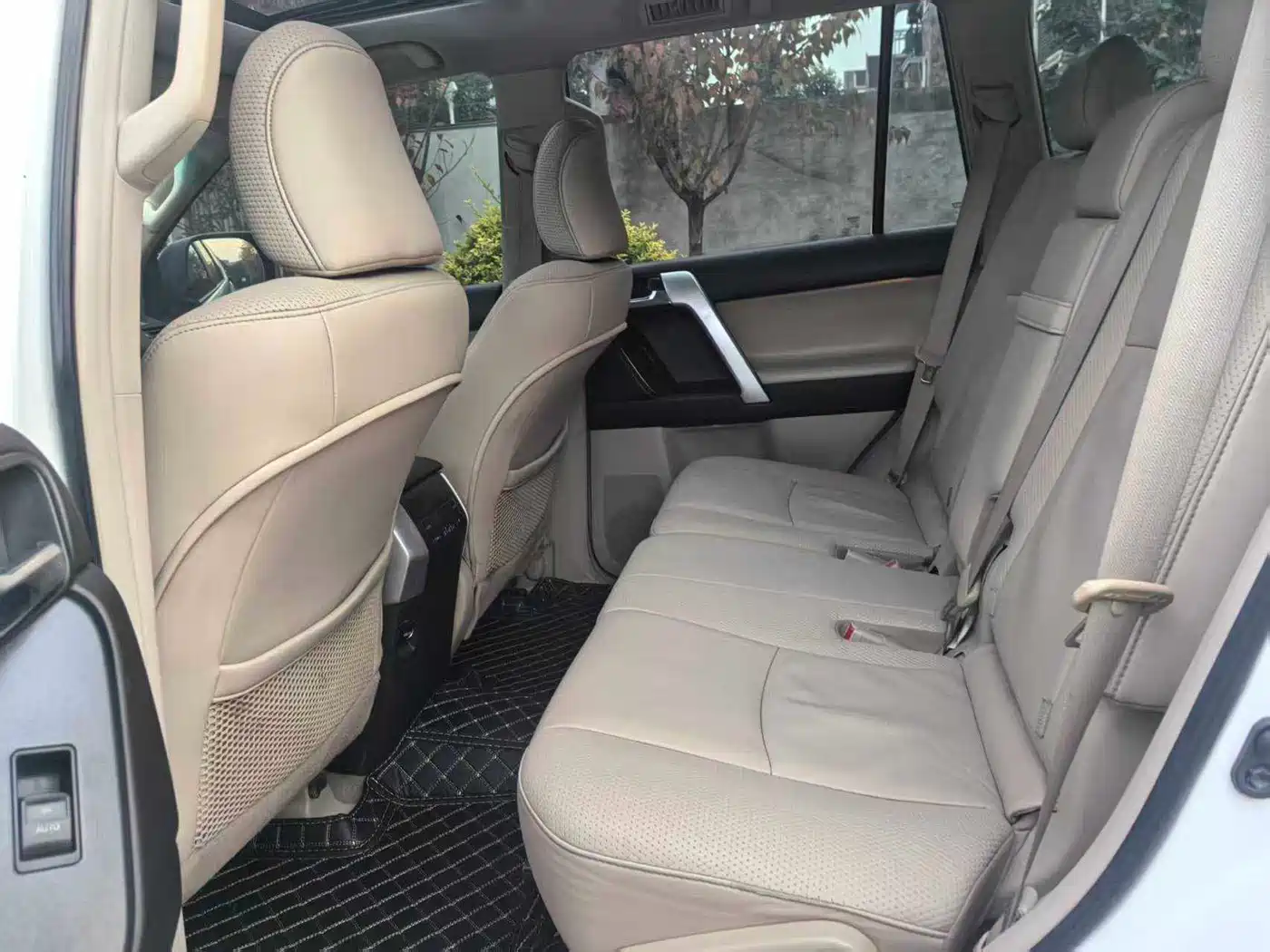 Toyota Prado 2010 4.0L Automatic TX фото 7